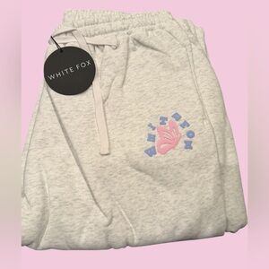 White Fox Boutique Women’s Light Gray Joggers XXL